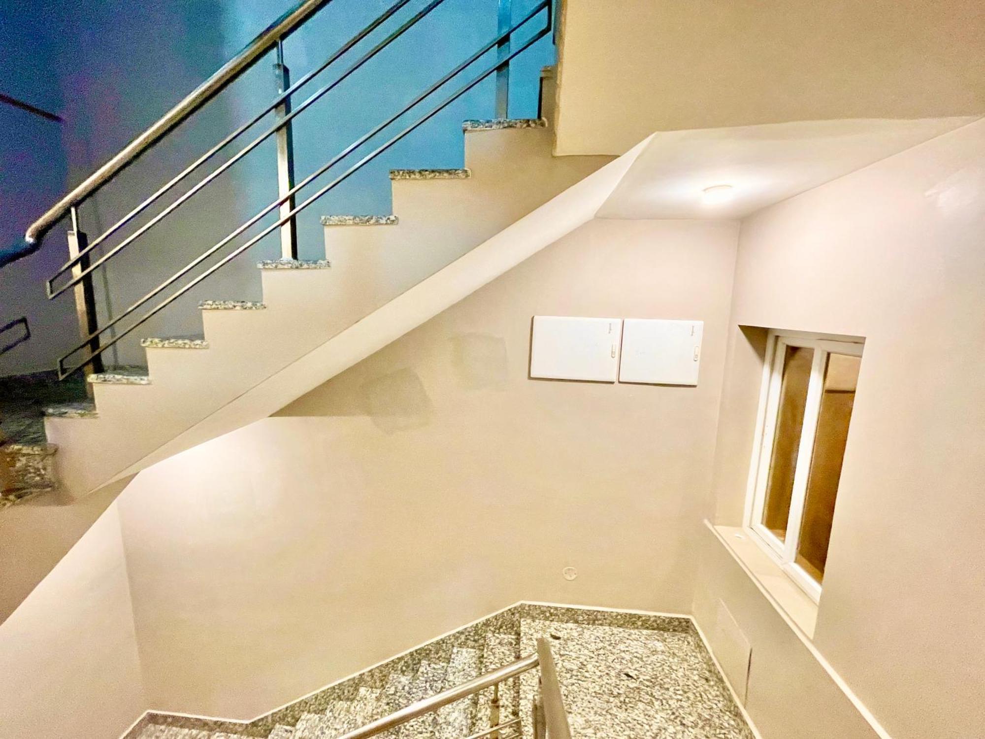 Hotel Rb International ! Puri Near-Sea-Beach-And-Temple Fully-Air-Conditioned-Hotel With-Lift-And-Card Payment Accepted-Parking-Facility, Best Hotel In Puri Kültér fotó