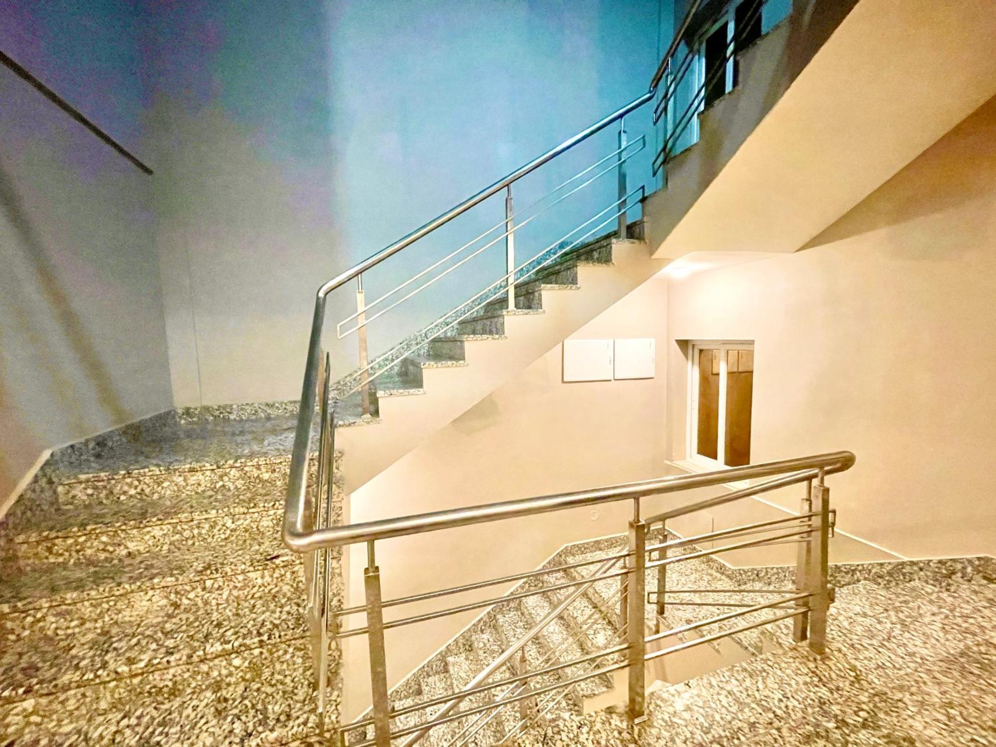Hotel Rb International ! Puri Near-Sea-Beach-And-Temple Fully-Air-Conditioned-Hotel With-Lift-And-Card Payment Accepted-Parking-Facility, Best Hotel In Puri Kültér fotó