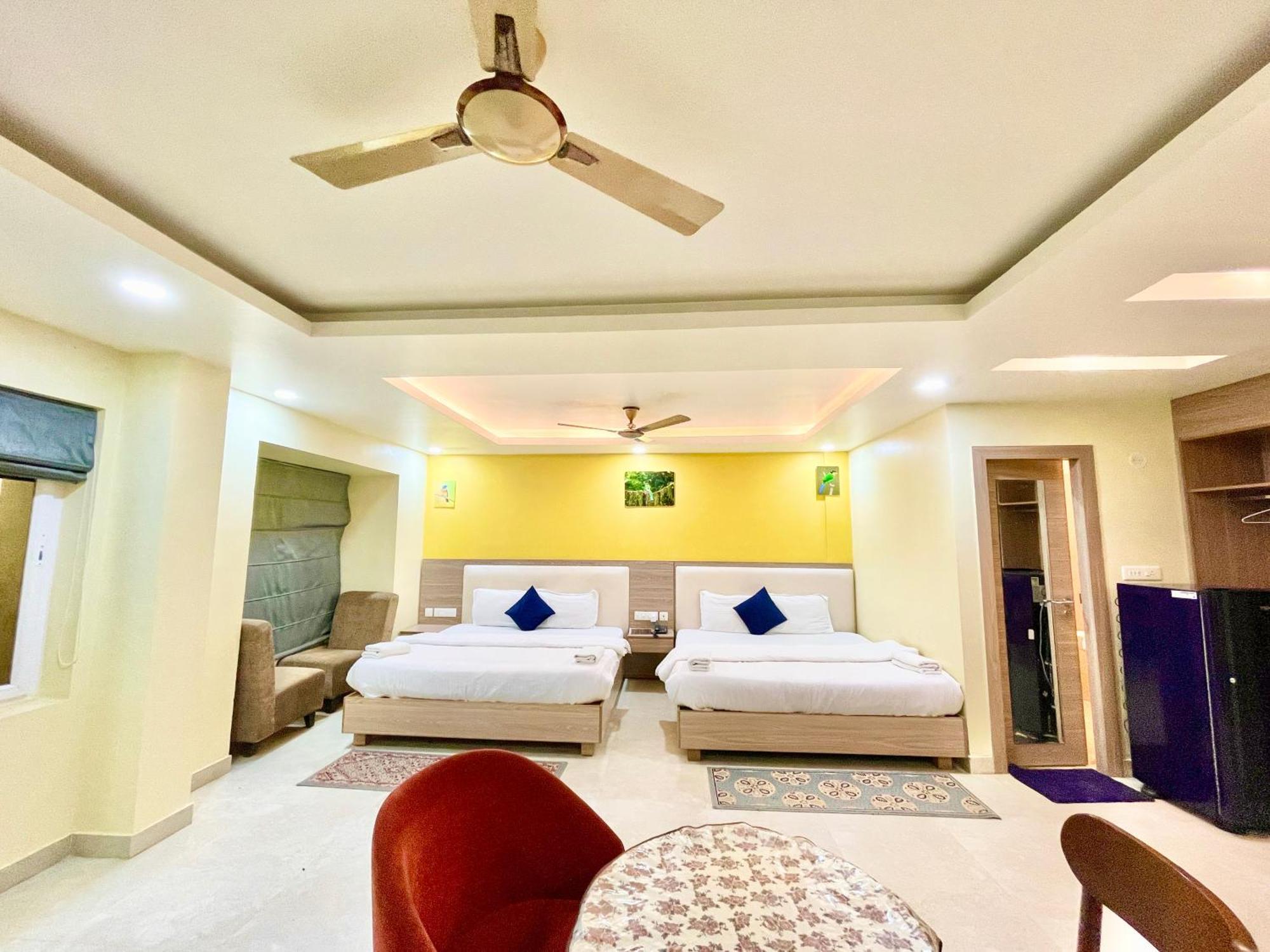 Hotel Rb International ! Puri Near-Sea-Beach-And-Temple Fully-Air-Conditioned-Hotel With-Lift-And-Card Payment Accepted-Parking-Facility, Best Hotel In Puri Kültér fotó
