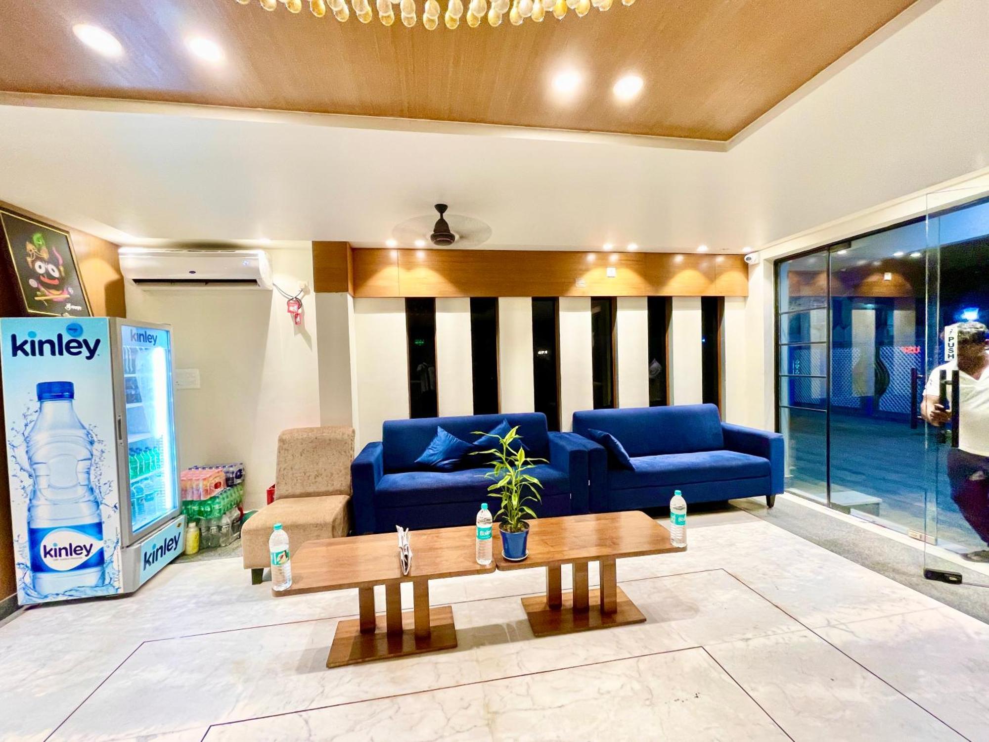 Hotel Rb International ! Puri Near-Sea-Beach-And-Temple Fully-Air-Conditioned-Hotel With-Lift-And-Card Payment Accepted-Parking-Facility, Best Hotel In Puri Kültér fotó