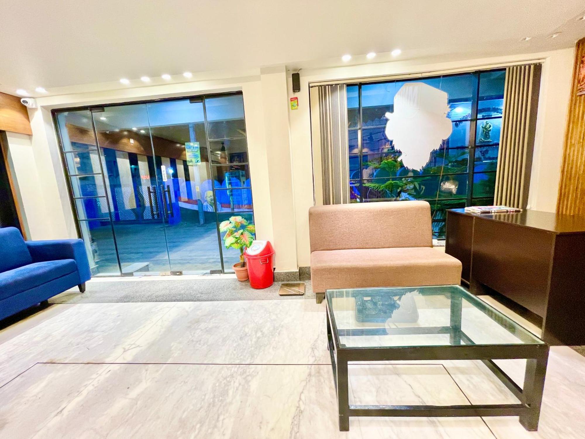 Hotel Rb International ! Puri Near-Sea-Beach-And-Temple Fully-Air-Conditioned-Hotel With-Lift-And-Card Payment Accepted-Parking-Facility, Best Hotel In Puri Kültér fotó