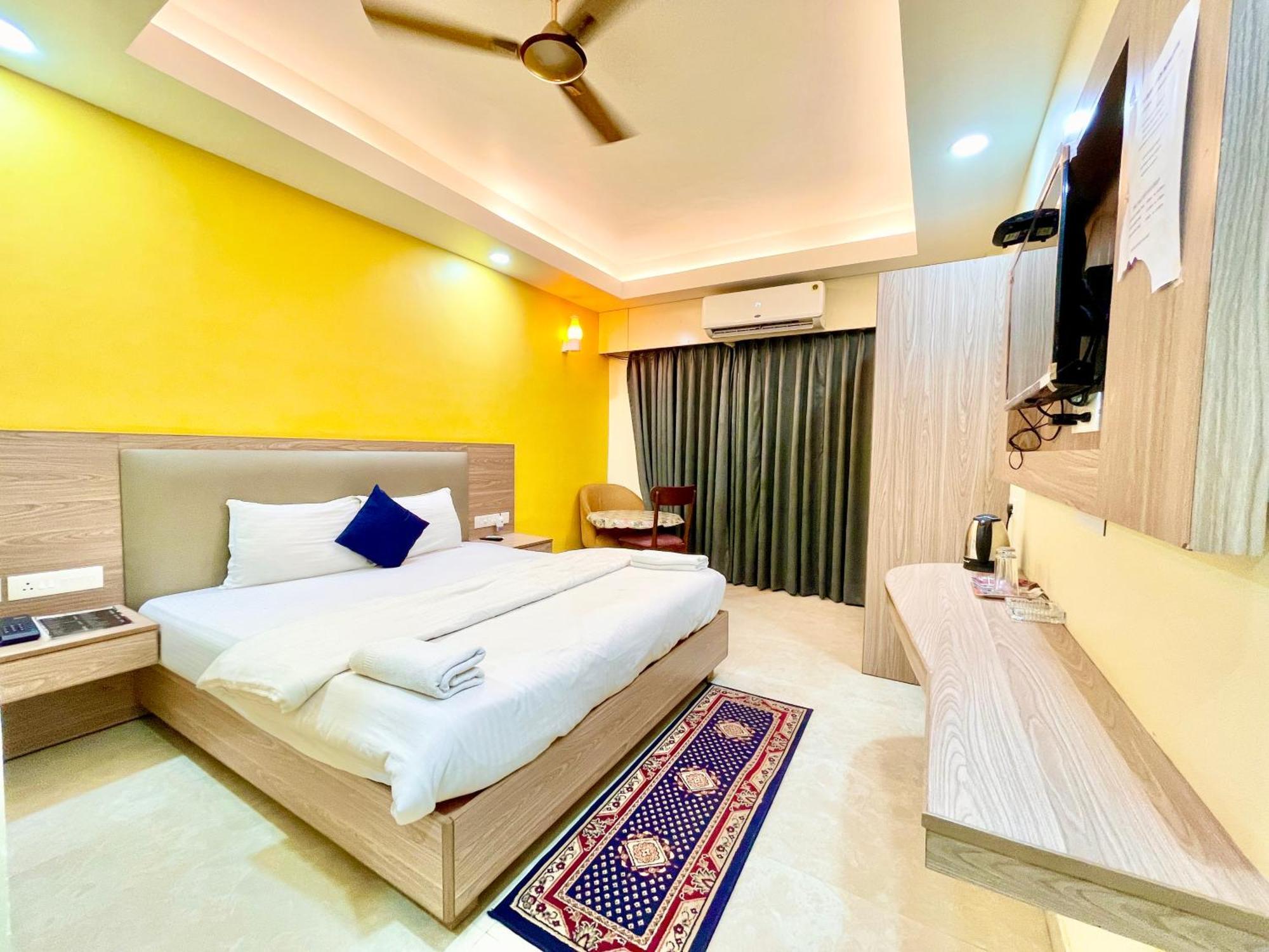 Hotel Rb International ! Puri Near-Sea-Beach-And-Temple Fully-Air-Conditioned-Hotel With-Lift-And-Card Payment Accepted-Parking-Facility, Best Hotel In Puri Kültér fotó