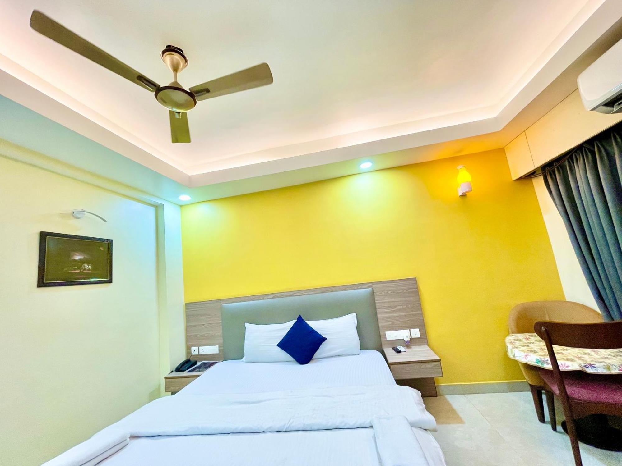 Hotel Rb International ! Puri Near-Sea-Beach-And-Temple Fully-Air-Conditioned-Hotel With-Lift-And-Card Payment Accepted-Parking-Facility, Best Hotel In Puri Kültér fotó