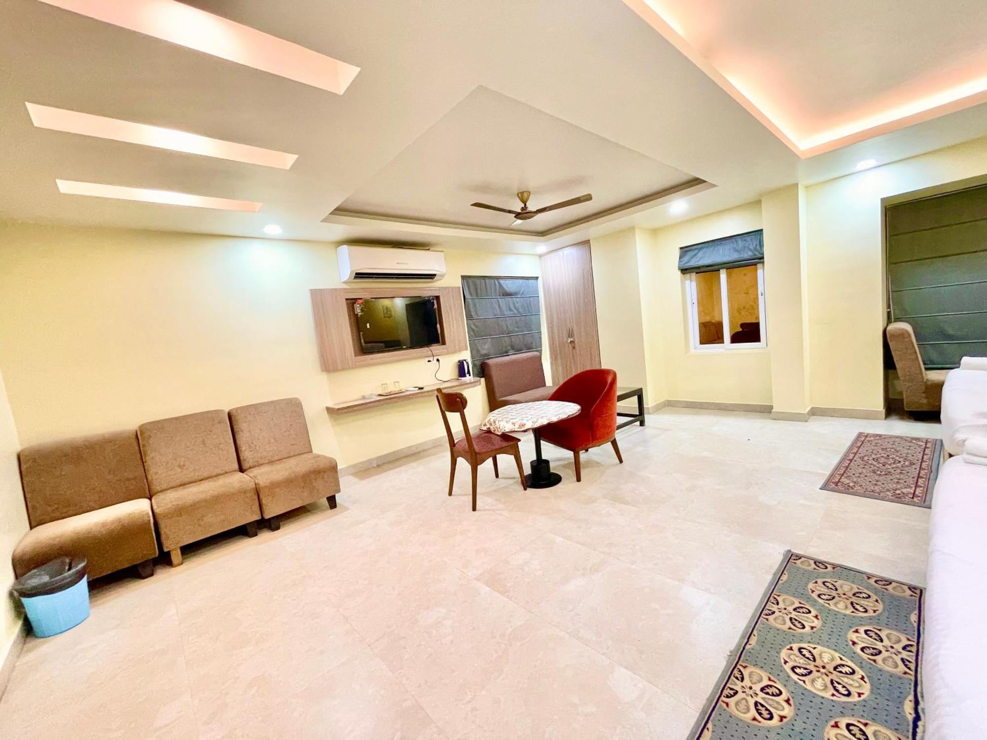 Hotel Rb International ! Puri Near-Sea-Beach-And-Temple Fully-Air-Conditioned-Hotel With-Lift-And-Card Payment Accepted-Parking-Facility, Best Hotel In Puri Kültér fotó